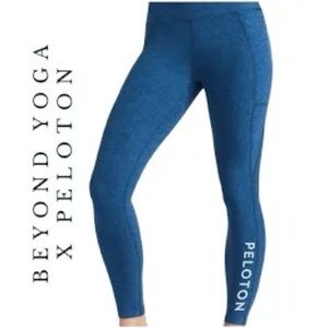 Beyond Yoga & Peloton collaboration. High rise yoga pants. Size Large